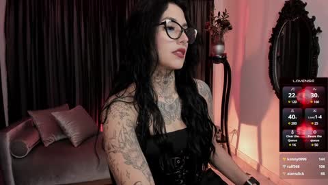 Snapshot of nasty_alice1 chatting on December 26, 2024, 3:38 am Goddess Alice online show from December 26, 2024, 3:38 am
