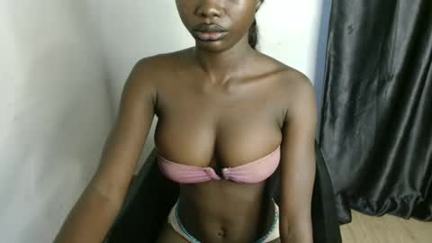 Mila online show from February 14, 2026, 7:27 am