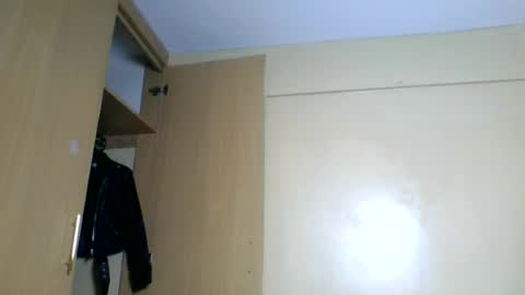 Kiki online show from July 8, 2026, 12:42 pm