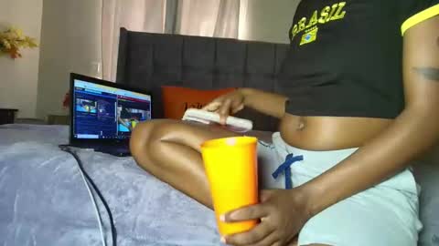 Snapshot of nasty_sweet_holes chatting on January 6, 2026, 6:28 am NESTER online show from January 6, 2026, 6:28 am