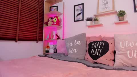 nata_villalobos online show from March 14, 2026, 3:23 am