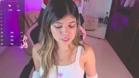 Snapshot of nataasha___ chatting on December 19, 2025, 3:24 am NATASHA online show from December 19, 2025, 3:24 am