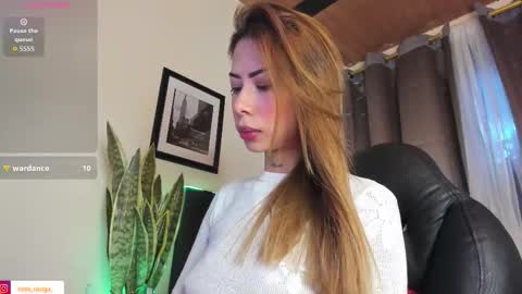 Snapshot of natababe_ chatting on January 7, 2026, 1:19 am natababe_ online show from January 7, 2026, 1:19 am