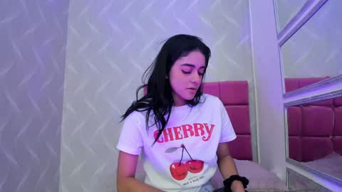 Naty  online show from January 22, 2025, 12:27 pm