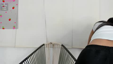 Naty  online show from February 8, 2025, 12:28 pm