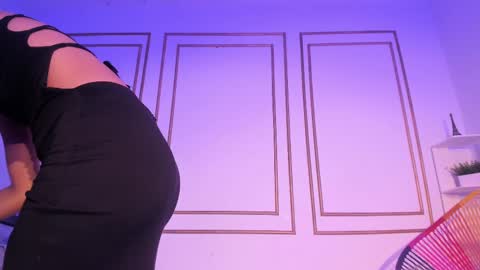 Naty  online show from March 9, 2025, 6:32 pm