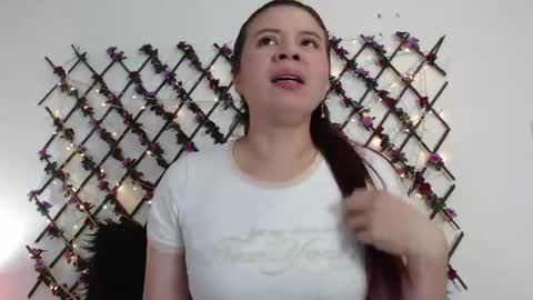 Natalia Walker online show from August 3, 2026, 7:39 pm