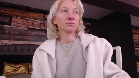 Snapshot of natalie_bitton chatting on May 1, 2026, 7:24 am Natalie online show from May 1, 2026, 7:24 am
