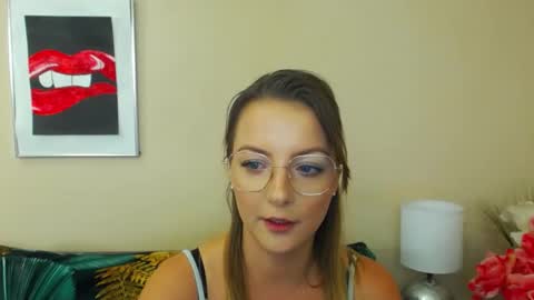 Snapshot of natalie_live chatting on January 16, 2025, 11:48 am NatalieSexy online show from January 16, 2025, 11:48 am