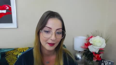 Snapshot of natalie_live chatting on February 3, 2025, 11:31 am NatalieSexy online show from February 3, 2025, 11:31 am
