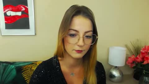 Snapshot of natalie_live chatting on February 5, 2025, 7:29 am NatalieSexy online show from February 5, 2025, 7:29 am