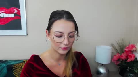Snapshot of natalie_live chatting on February 6, 2025, 7:24 am NatalieSexy online show from February 6, 2025, 7:24 am