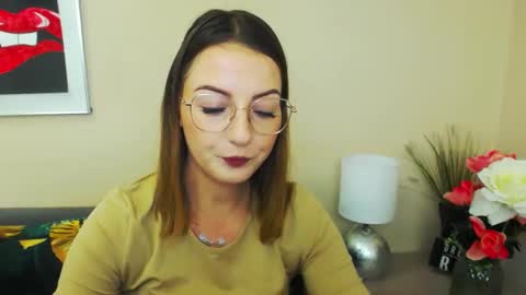 Snapshot of natalie_live chatting on February 18, 2025, 7:21 am NatalieSexy online show from February 18, 2025, 7:21 am