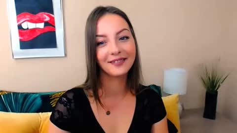 NatalieSexy online show from April 17, 2026, 7:00 am