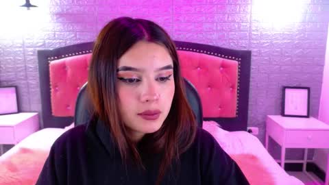 Snapshot of natalie_loffreda chatting on September 22, 2025, 2:57 am natalie online show from September 22, 2025, 2:57 am