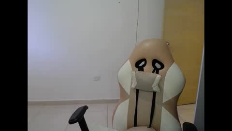 Snapshot of natalie_tits1 chatting on December 18, 2025, 8:15 pm natalie_tits1 online show from December 18, 2025, 8:15 pm