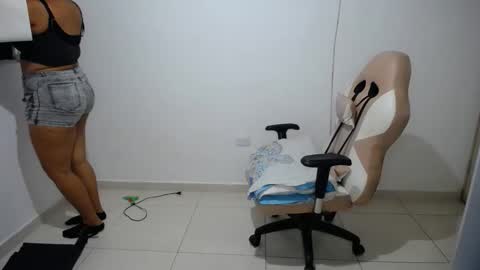 Snapshot of natalie_tits1 chatting on January 17, 2026, 3:11 am natalie_tits1 online show from January 17, 2026, 3:11 am