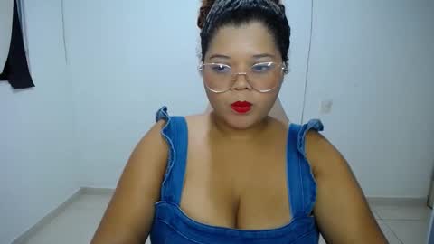 Snapshot of natalie_tits1 chatting on February 14, 2026, 1:02 am natalie_tits1 online show from February 14, 2026, 1:02 am