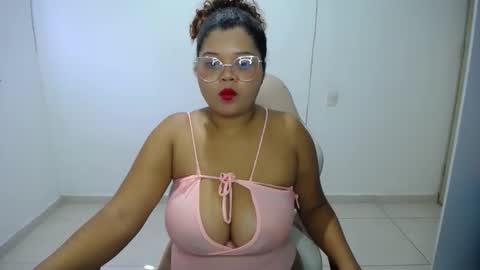 Snapshot of natalie_tits1 chatting on February 15, 2026, 6:15 pm natalie_tits1 online show from February 15, 2026, 6:15 pm