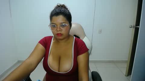 Snapshot of natalielabellex1 chatting on February 15, 2026, 6:32 am natalielabellex1 online show from February 15, 2026, 6:32 am