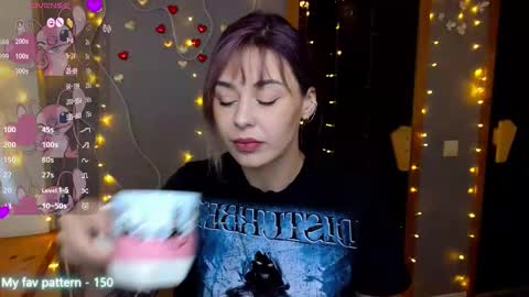 Natali online show from September 18, 2025, 6:59 am