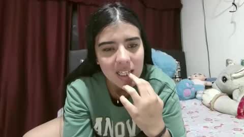 Snapshot of nataly_2908 chatting on April 13, 2026, 3:23 am nataly_2908 online show from April 13, 2026, 3:23 am