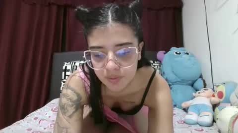 Snapshot of nataly_2908 chatting on April 24, 2026, 3:53 am nataly_2908 online show from April 24, 2026, 3:53 am