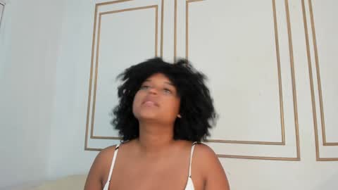 Snapshot of nataly_velez chatting on January 12, 2025, 7:31 pm Naty online show from January 12, 2025, 7:31 pm