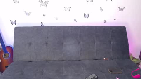 Snapshot of natalygreww chatting on February 24, 2025, 11:09 pm online show from February 24, 2025, 11:09 pm