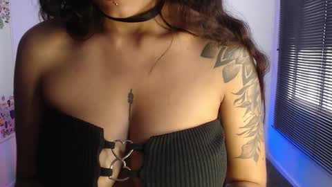 Snapshot of natalygreww chatting on September 30, 2025, 9:09 pm online show from September 30, 2025, 9:09 pm