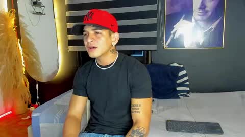 natan_77 online show from February 24, 2025, 3:23 am