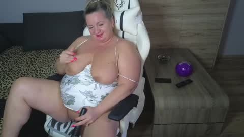 Snapshot of natascha1202 chatting on December 3, 2024, 12:13 am Natalli online show from December 3, 2024, 12:13 am