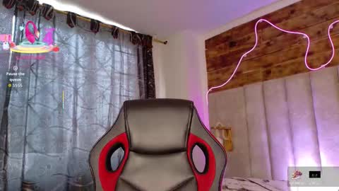 Natasha  online show from November 30, 2025, 7:29 pm