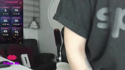 Natasha online show from October 13, 2025, 4:01 am