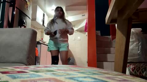 natasha__magics online show from October 17, 2025, 1:31 am