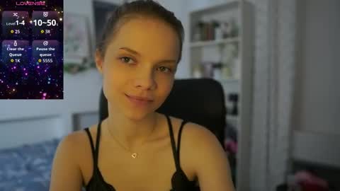 natasha__malkova online show from October 13, 2025, 8:14 am