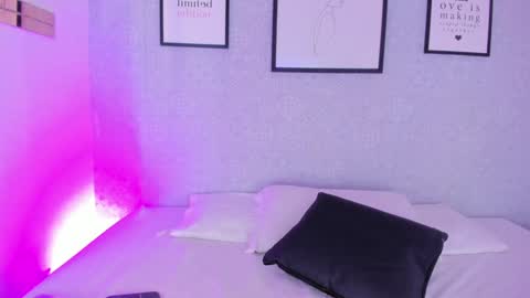 Snapshot of natasha_harpper chatting on January 25, 2025, 12:26 pm Natasha online show from January 25, 2025, 12:26 pm
