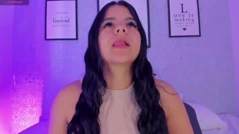 Snapshot of natasha_harpper chatting on February 21, 2025, 11:01 am Natasha online show from February 21, 2025, 11:01 am