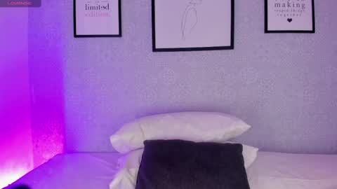 Snapshot of natasha_harpper chatting on February 25, 2025, 3:27 pm Natasha online show from February 25, 2025, 3:27 pm