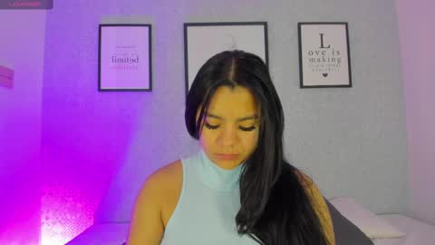 Snapshot of natasha_harpper chatting on March 5, 2025, 10:55 am Natasha online show from March 5, 2025, 10:55 am