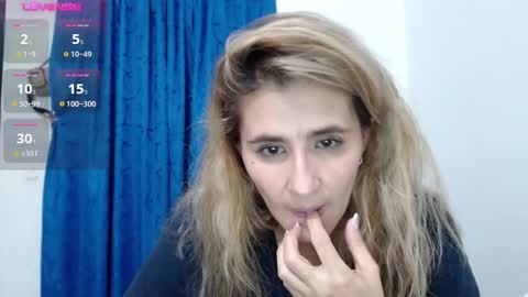 Snapshot of natasha_lopera chatting on March 6, 2025, 7:47 am Natasha online show from March 6, 2025, 7:47 am