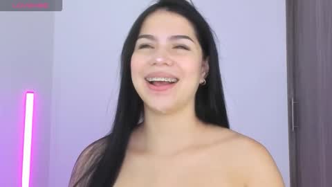 Snapshot of natasha_su chatting on February 1, 2026, 1:09 pm Natalia online show from February 1, 2026, 1:09 pm