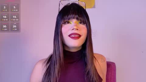 Natahsa  online show from September 19, 2025, 5:31 am