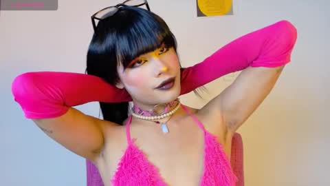 Natahsa  online show from September 26, 2025, 5:11 am