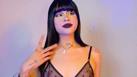 Natahsa  online show from November 24, 2025, 5:18 am