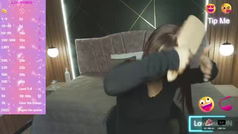 Natasha Mason online show from May 12, 2026, 7:33 pm