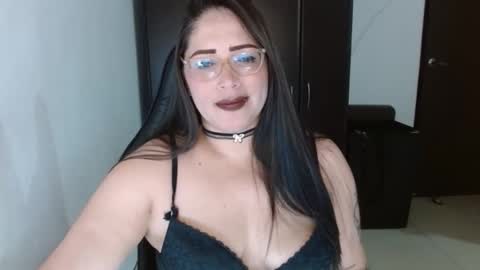 Snapshot of natashasmithe chatting on October 16, 2025, 1:06 am Natasha Smithe online show from October 16, 2025, 1:06 am