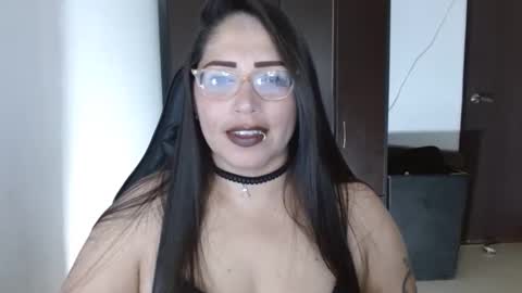 Snapshot of natashasmithe chatting on October 23, 2025, 9:57 pm Natasha Smithe online show from October 23, 2025, 9:57 pm