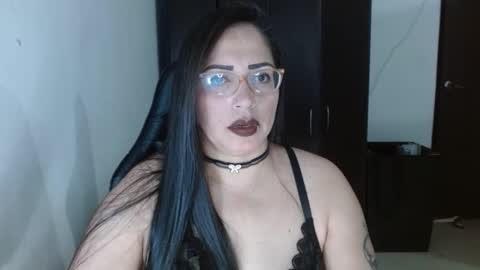 Snapshot of natashasmithe chatting on November 3, 2025, 8:54 pm Natasha Smithe online show from November 3, 2025, 8:54 pm