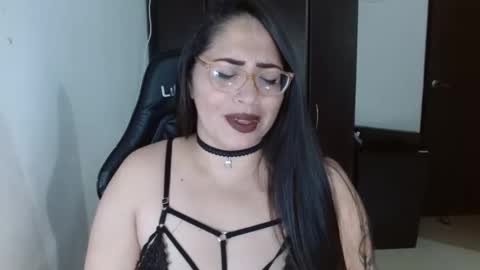 Snapshot of natashasmithe chatting on November 21, 2025, 12:21 am Natasha Smithe online show from November 21, 2025, 12:21 am